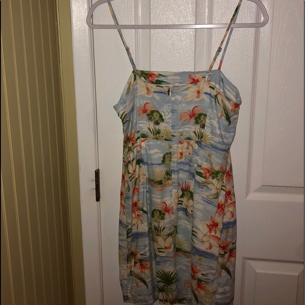 Dress - Picture 2 of 2